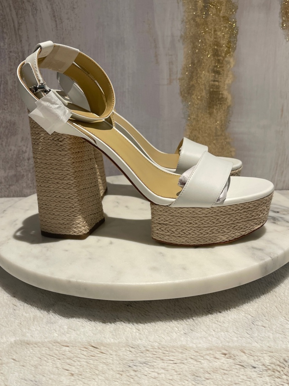 Mike Kors Women's Ashton Platforms  White Sandals with Ankle Strap (US 9.5) 😍🎁 - Picture 4 of 10